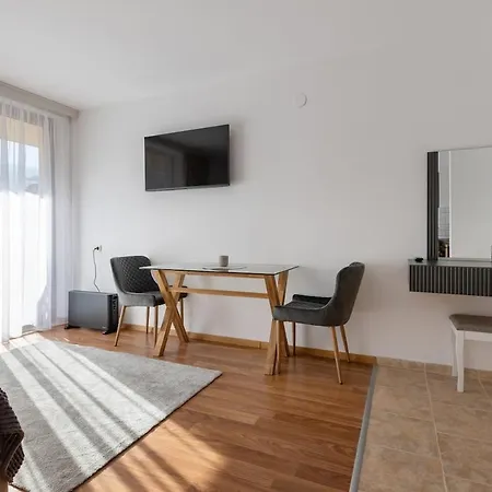 Апартаменти Heaven Pirin Sense - - Free Parking